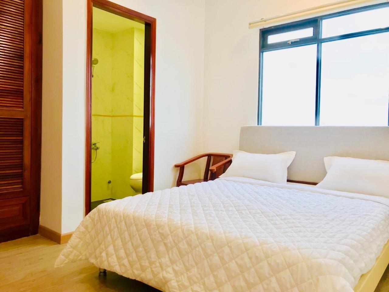 Quynh Anh Hotel Ho Chi Minh City Exterior photo