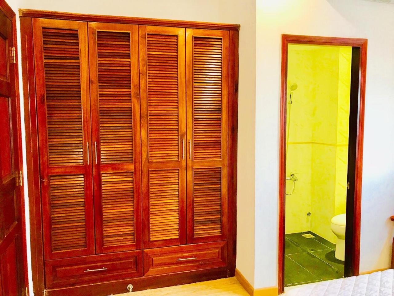 Quynh Anh Hotel Ho Chi Minh City Exterior photo