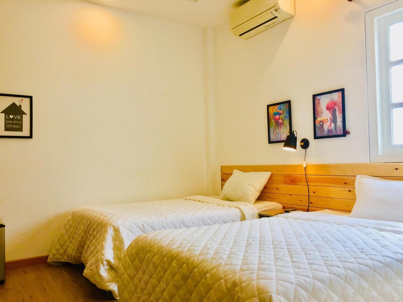 Quynh Anh Hotel Ho Chi Minh City Exterior photo